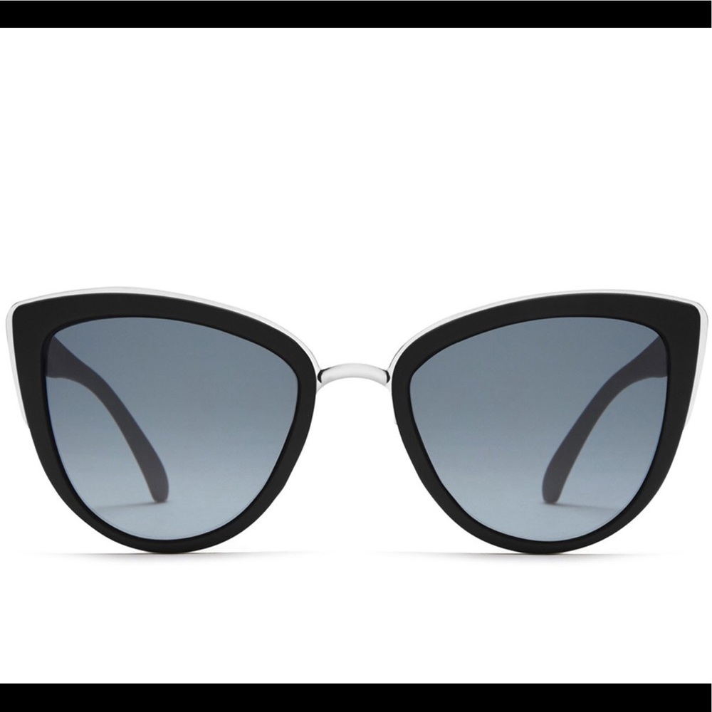 Quay Australia My Girl Sunglasses. Black/Smoke